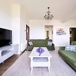 Luxury With Bosphorus View In Sariyer! شقة