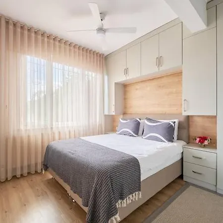 Luxury With Bosphorus View In Sariyer! Apartamento *