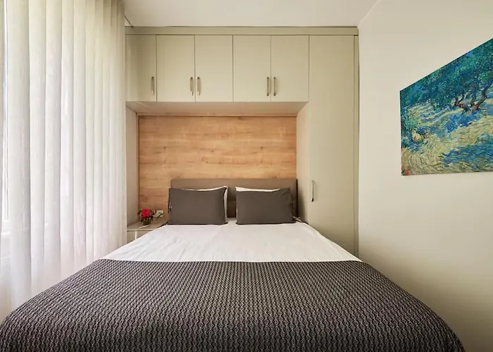 Luxury With Bosphorus View In Sariyer! Lägenhet